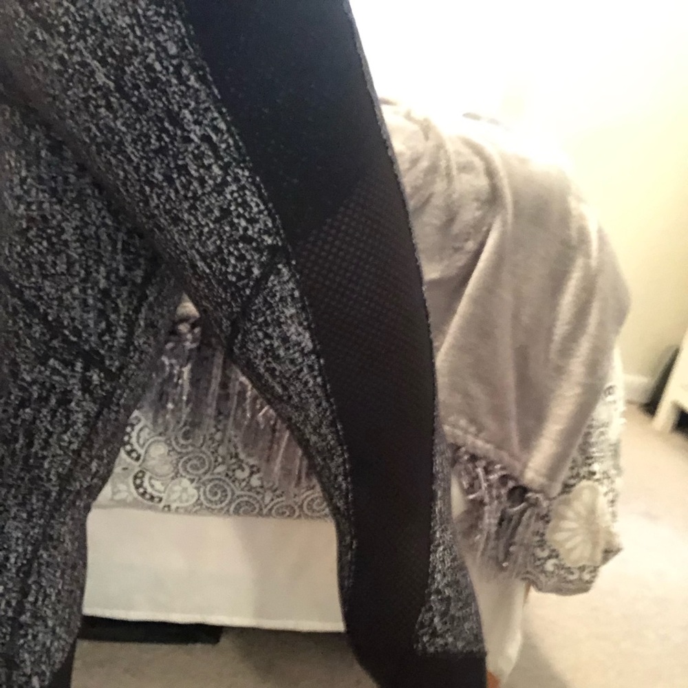 Lululemon 25” tights - Picture 5 of 7
